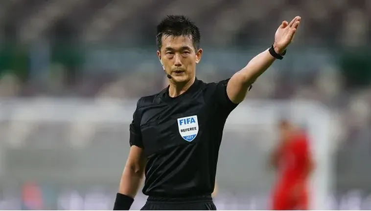 Vai Trò Quan Trọng Của Trọng Tài Trong Bóng Đá Đỉnh Cao Hiện Nay